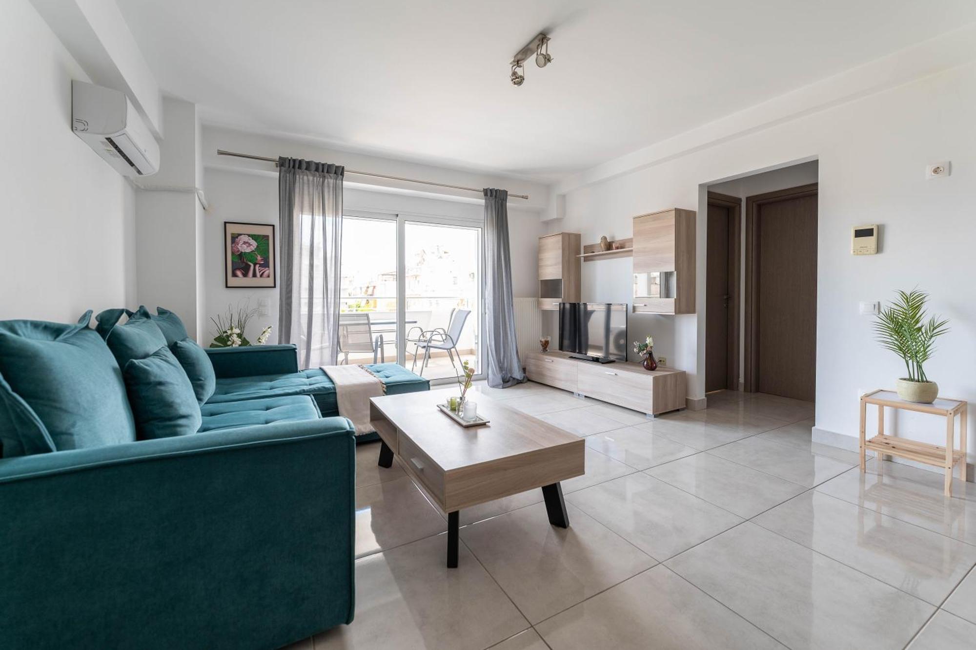 Modern Spacious Apartment Located In Пирей Экстерьер фото